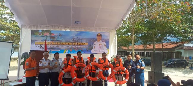 Pelatihan Keselamatan Pelayaran dan Nelayan di Kabupaten Sidoarjo